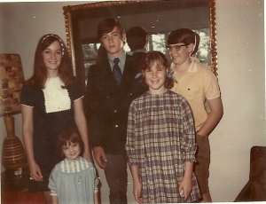 1971 Xmas Headland Heights Five Children Posing